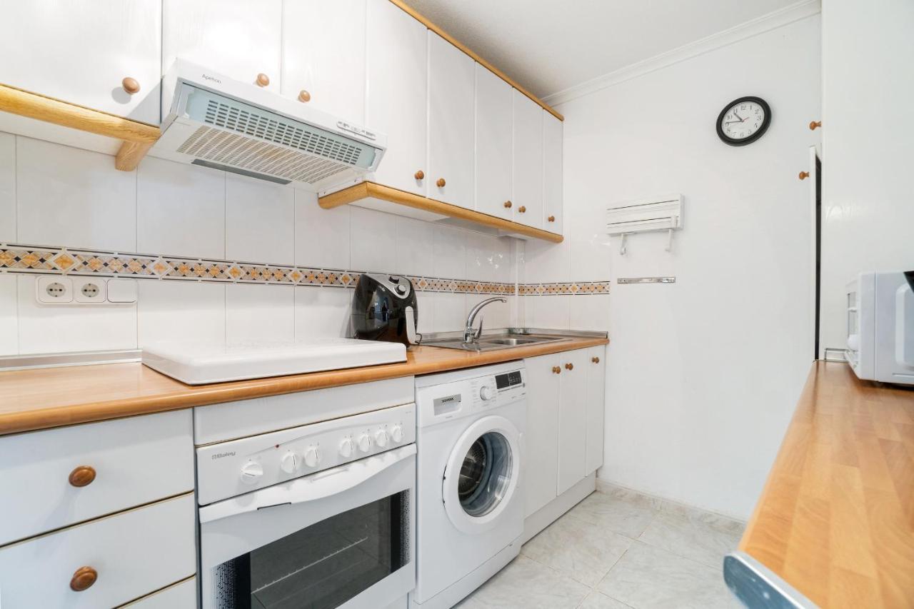 He Doris Apartment Playa Flamenca Bagian luar foto